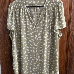 Fun 2 Fun Sage and White Patterned Blouse